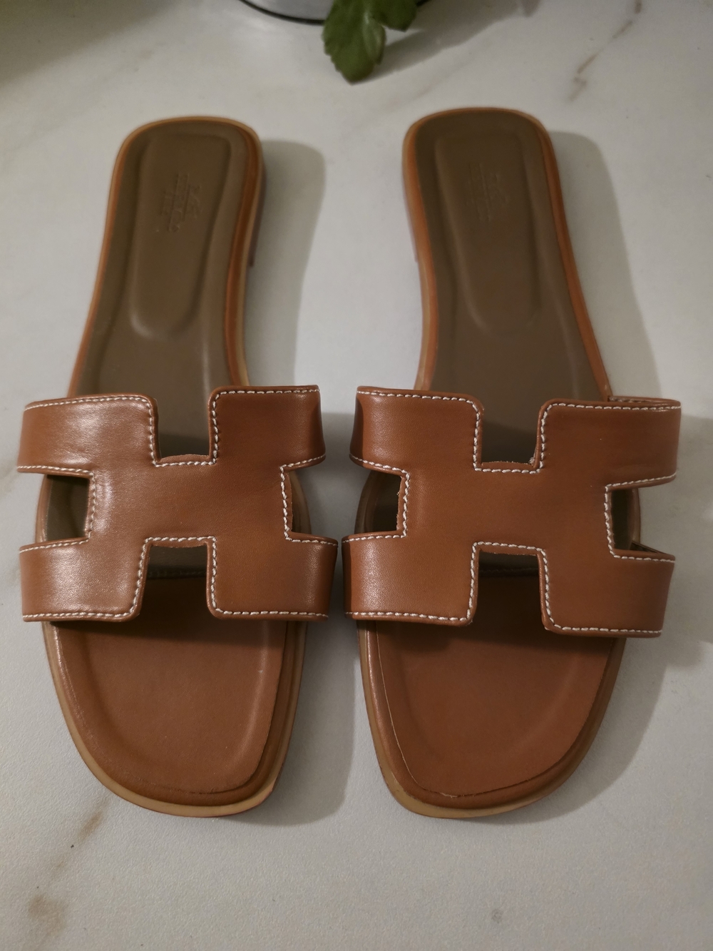 Hermes Tan Brown Oran Leather Slide Sandals - Picture 1 of 4